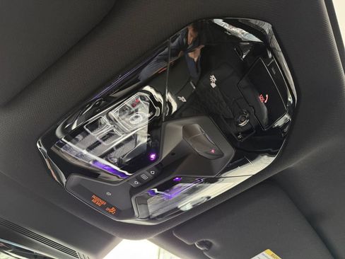 Certified 2025 BMW 740i xDrive image 33