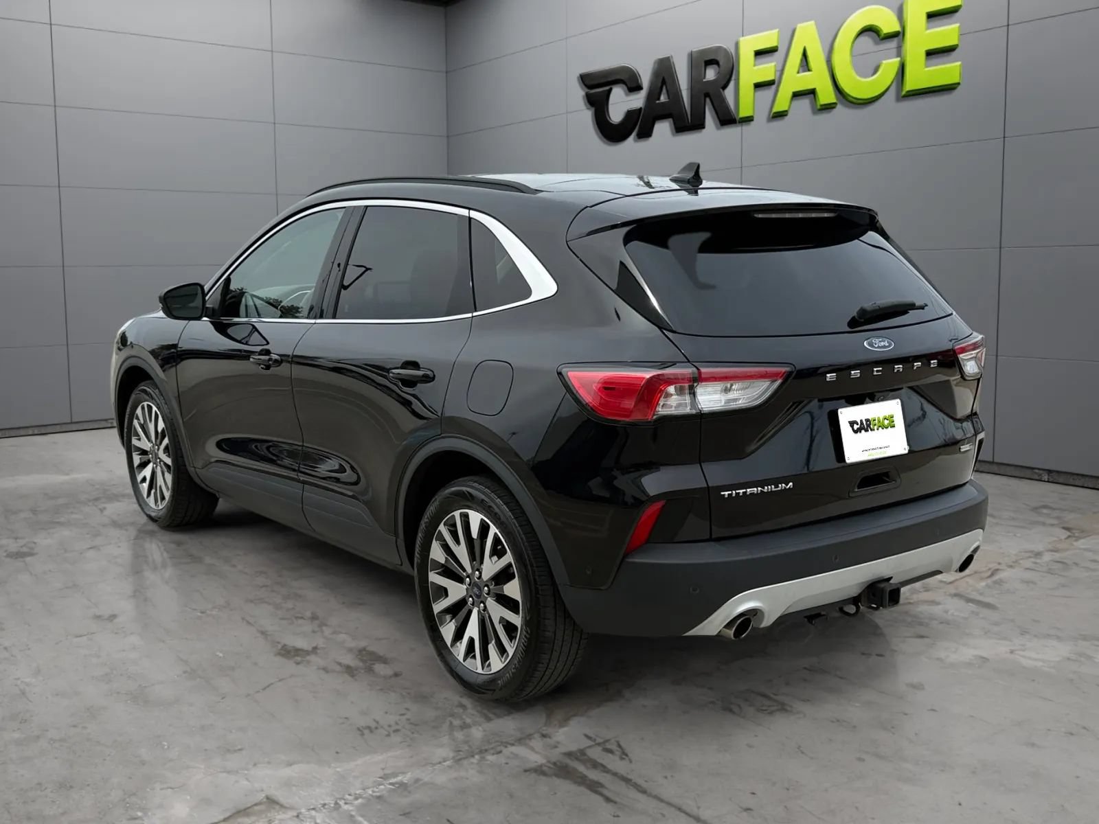 Used 2020 Ford Escape Titanium AWD/4WD image 8