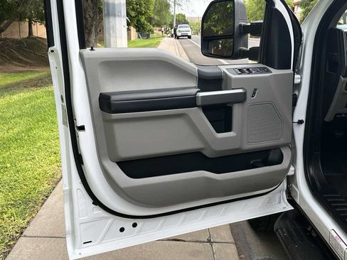 Used 2019 Ford F250 XLT w/ XLT Value Package AWD/4WD image 40