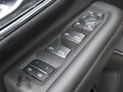 Used 2023 Chevrolet Tahoe High Country RWD image 14