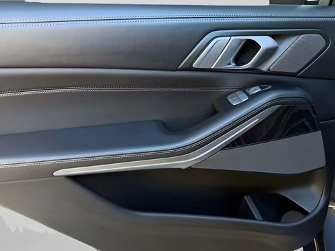 Used 2019 BMW X7 xDrive40i w/ Premium Package image 44