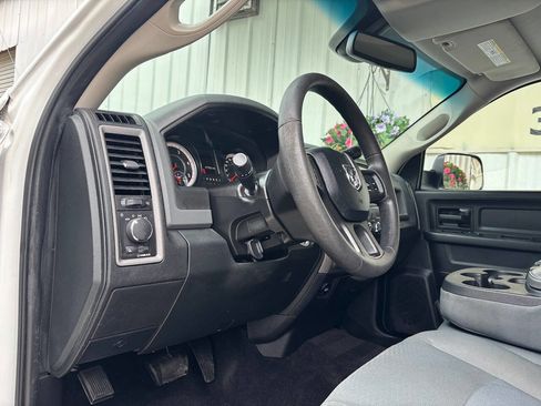 Used 2016 RAM 2500 Tradesman w/ Chrome Appearance Group image 11