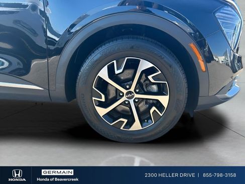 Used 2024 Kia Sportage EX FWD image 23