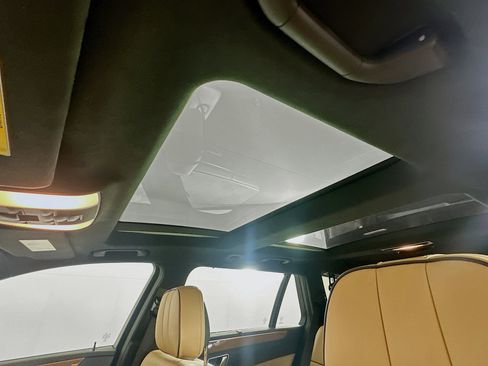 Used 2016 Mercedes-Benz E 350 4MATIC Wagon image 27