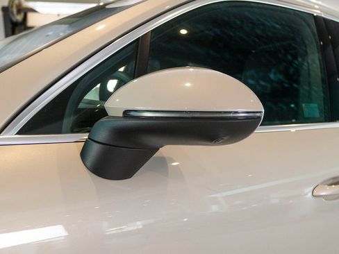 Certified 2025 Porsche Cayenne AWD/4WD image 13