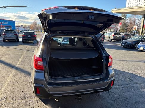 Used 2018 Subaru Outback 2.5i Limited image 30