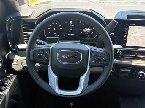 Used 2026 GMC Sierra 1500 Elevation w/ Elevation Select Package AWD/4WD image 11