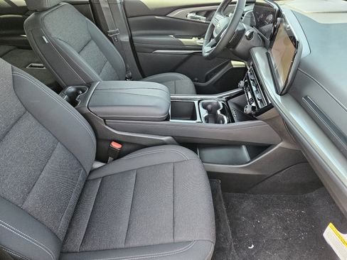 New 2026 Chevrolet Traverse LT FWD image 10