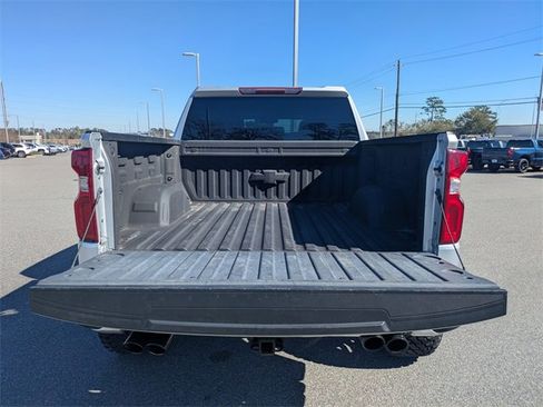 Used 2021 Chevrolet Silverado 1500 RST w/ LPO, Blackout Package image 14