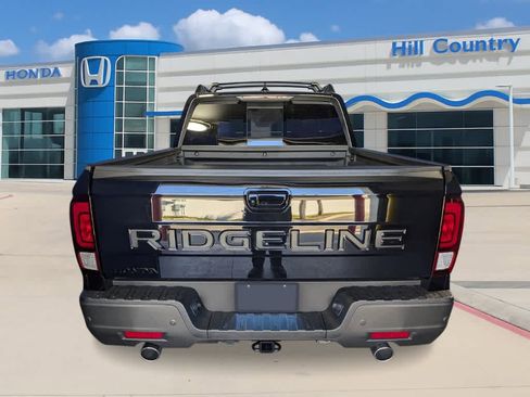 New 2026 Honda Ridgeline Black Edition image 4