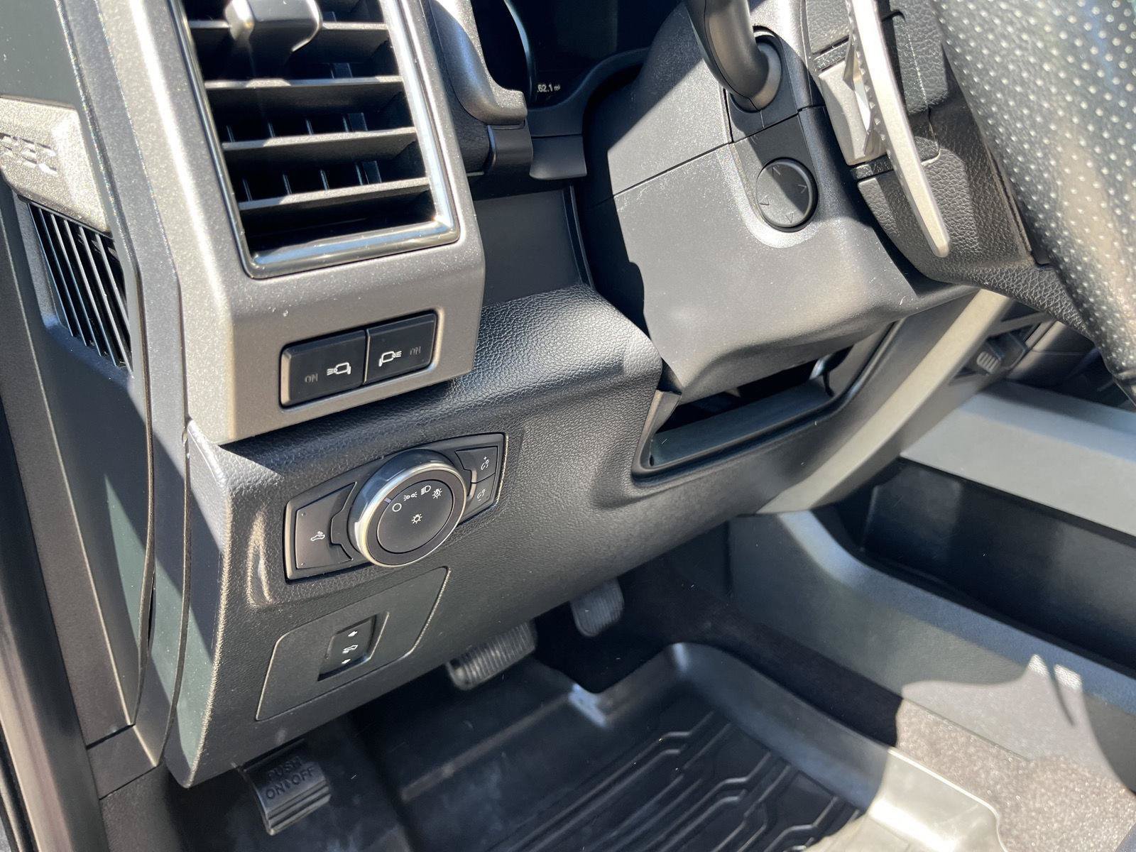 Certified 2018 Ford F150 Raptor w/ Equipment Group 802A Luxury AWD/4WD image 18