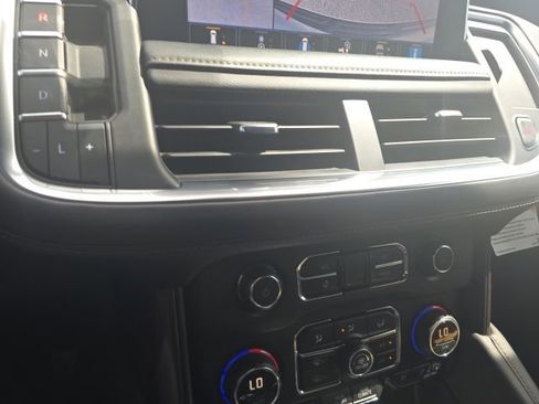 Used 2021 Chevrolet Tahoe High Country RWD image 15
