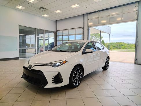 Used 2019 Toyota Corolla SE FWD image 7