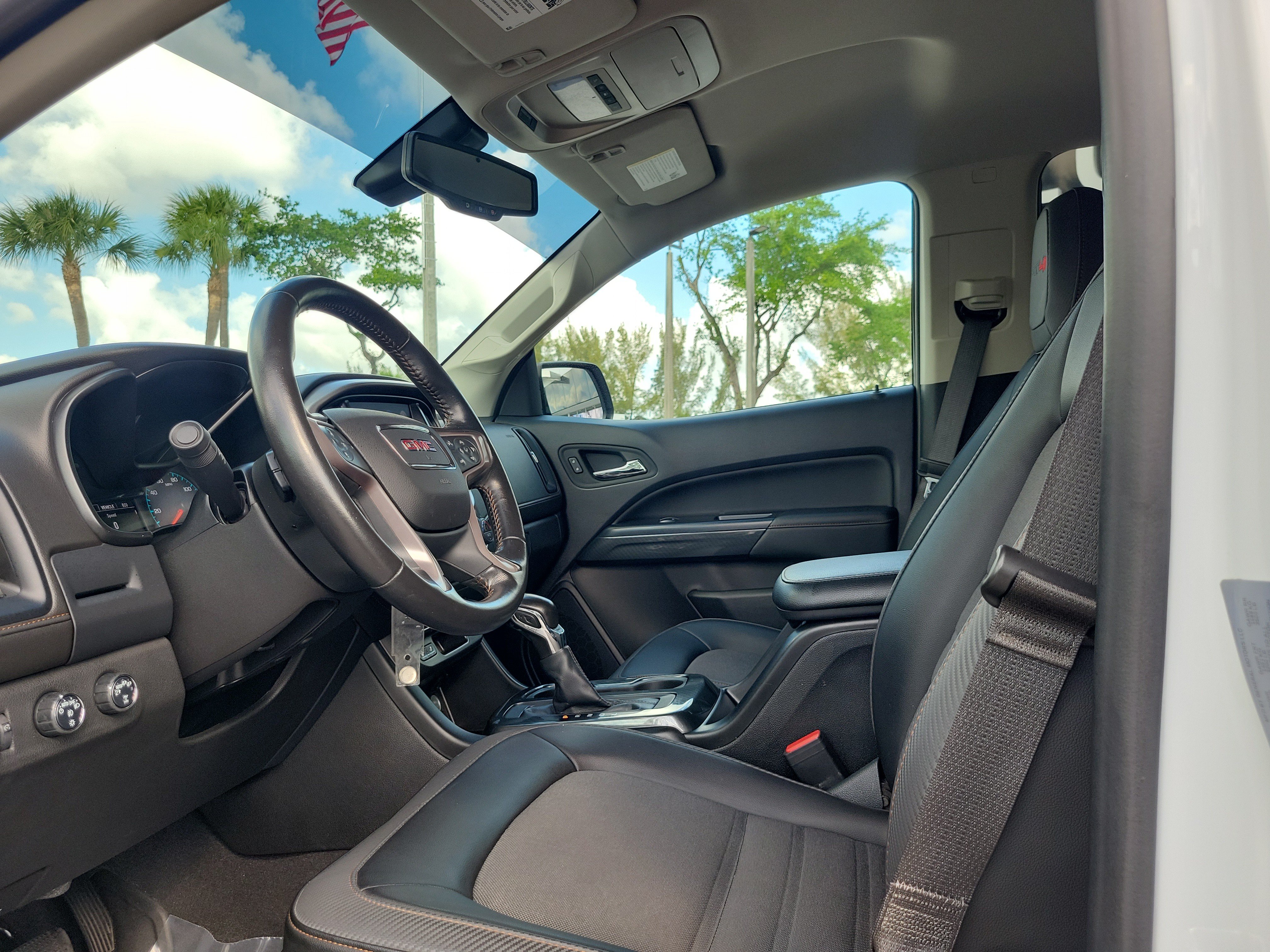 Used 2022 GMC Canyon AT4 w/ Trailering Package AWD/4WD image 11