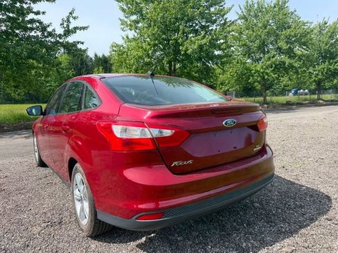 Used 2014 Ford Focus SE FWD image 3