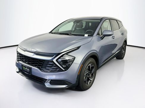 Used 2025 Kia Sportage LX FWD image 3