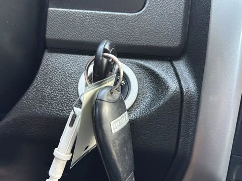 Used 2019 RAM 1500 Classic SLT w/ Luxury Group AWD/4WD image 19