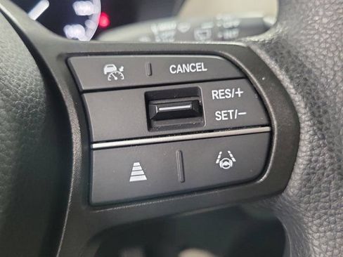 Certified 2025 Honda HR-V LX image 27