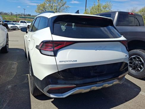 Used 2025 Kia Sportage SX Prestige image 4