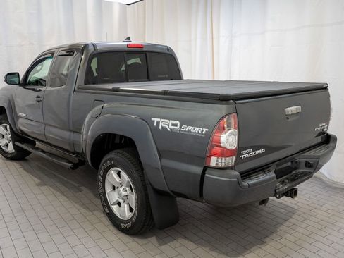 Used 2015 Toyota Tacoma PreRunner image 3