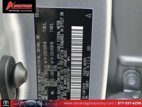 Used 2023 Toyota Highlander XLE AWD/4WD image 24