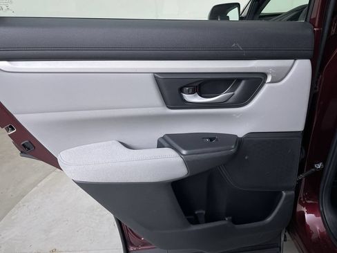 Used 2018 Honda CR-V LX image 19