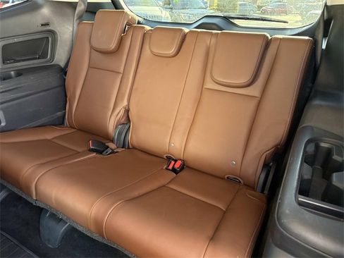 Used 2019 Subaru Ascent Touring image 16