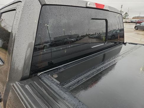 Used 2019 Ford F150 Lariat image 34