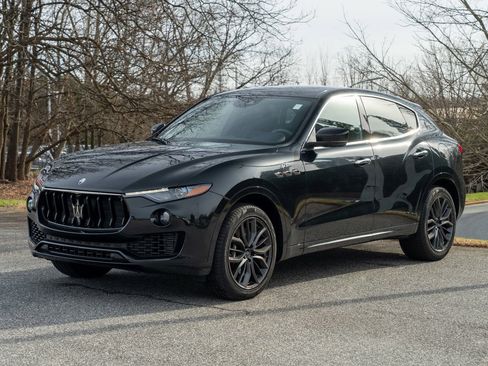 Used 2024 Maserati Levante GT Ultima image 5