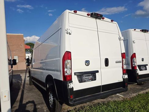 Used 2026 RAM ProMaster 2500 w/ Convenience Group FWD image 3