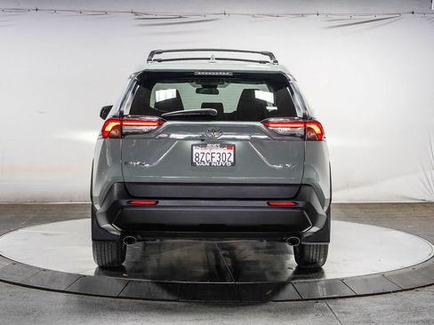 Certified 2021 Toyota RAV4 XLE FWD image 4