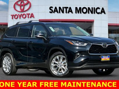 Used 2023 Toyota Highlander Limited