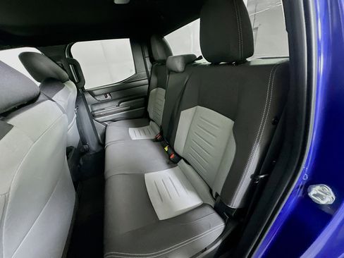 Used 2025 Toyota Tacoma TRD Off-Road image 27