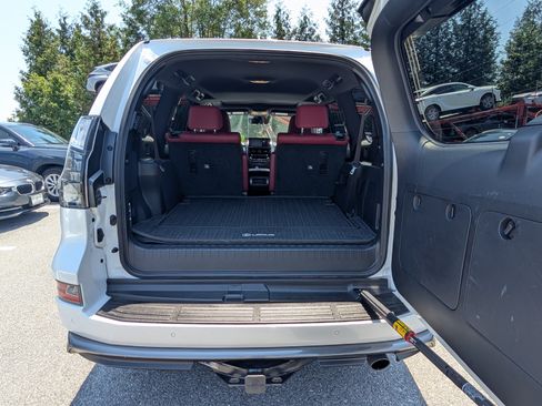Certified 2023 Lexus GX 460 Luxury w/ Sport Design Package AWD/4WD image 14