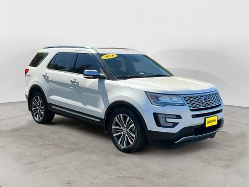 Used 2016 Ford Explorer Platinum AWD/4WD image 3