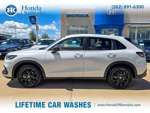 Used 2024 Honda HR-V Sport image 2