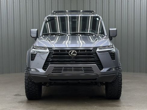 Used 2026 Lexus GX 550 w/ Accessory Package (2T) image 8