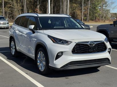 New 2026 Toyota Highlander Limited