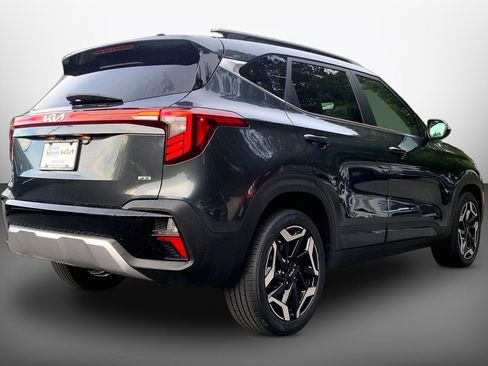 Used 2024 Kia Seltos SX AWD/4WD image 14