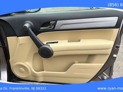 Used 2011 Honda CR-V LX image 19