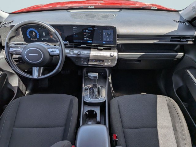 Used 2025 Hyundai Kona SEL AWD/4WD image 14