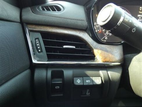 Used 2014 Cadillac CTS Premium image 23