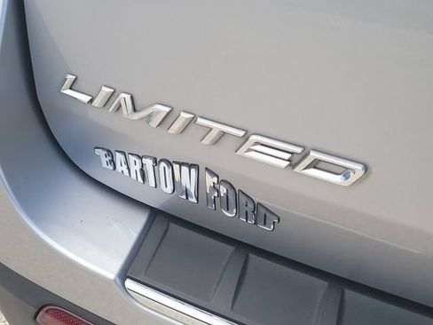 Used 2022 Ford Explorer Limited w/ Hybrid Equipment Group 310A AWD/4WD image 9
