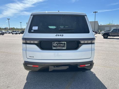 New 2026 Jeep Grand Wagoneer Limited AWD/4WD image 4
