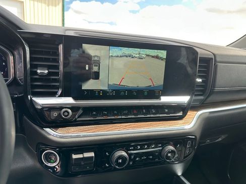 Used 2023 Chevrolet Silverado 1500 RST w/ Convenience Package II AWD/4WD image 17