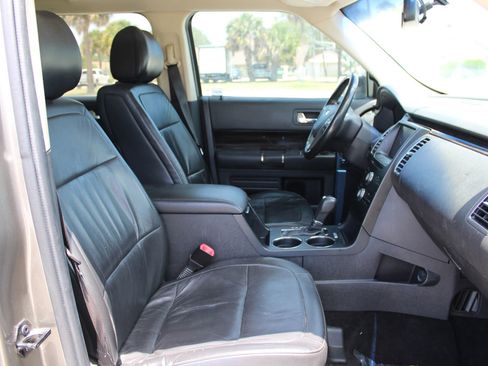 Used 2013 Ford Flex SEL FWD image 20