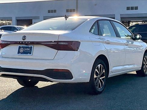 Certified 2025 Volkswagen Jetta S image 5