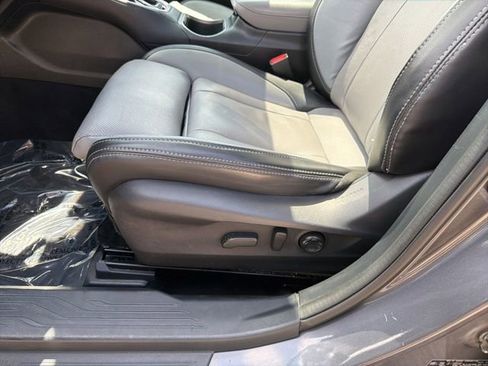 Used 2023 Subaru Outback Limited AWD/4WD image 13