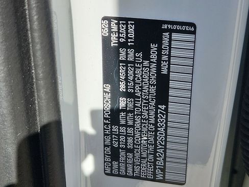 Certified 2025 Porsche Cayenne image 26