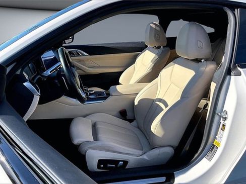 Used 2021 BMW 430i Coupe w/ Convenience Package image 21